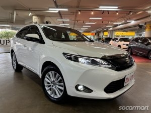 Toyota Harrier 2.0A Premium Panoramic Roof thumbnail