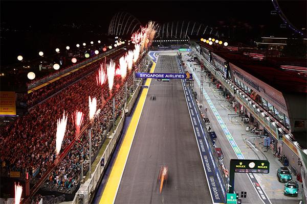 Carlos Sainz takes checkered flag at 2023 Singapore GP