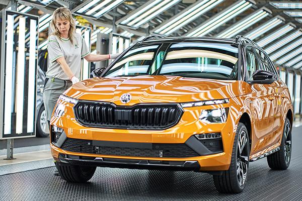 Skoda starts production of the updated Scala and Kamiq