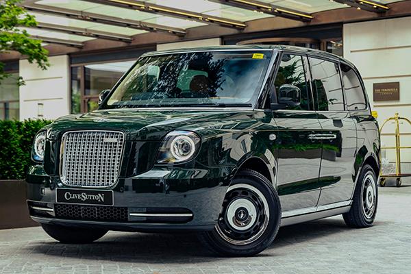 Clive Sutton supplies two TX taxis to Peninsula London