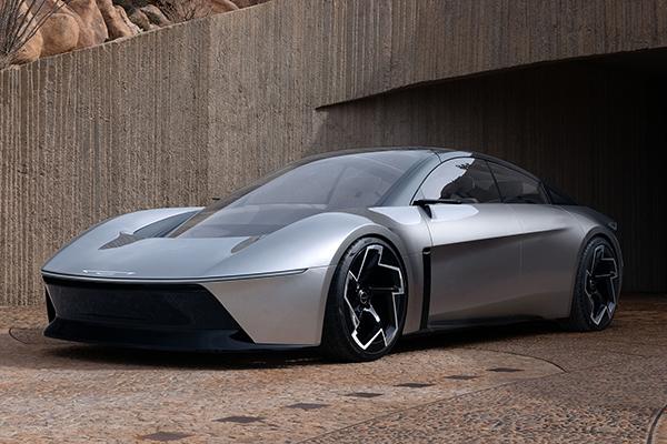 Chrysler reveals new Halcyon Concept