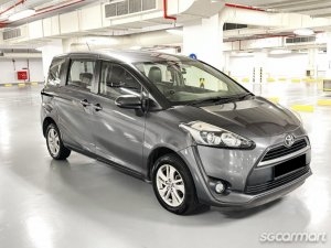Toyota Sienta 1.5A Standard thumbnail