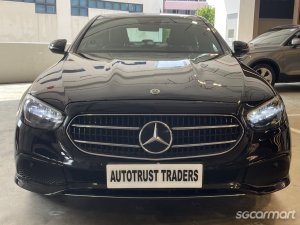 Mercedes-Benz E-Class E220d Sport thumbnail