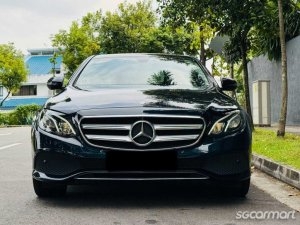 Mercedes-Benz E-Class E200 Avantgarde thumbnail