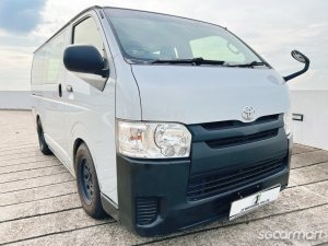 Toyota Hiace 3.0A DX thumbnail