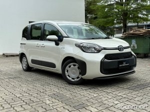 Toyota Sienta Hybrid 1.5A Standard thumbnail