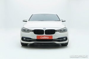 BMW 3 Series 330i thumbnail