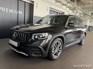 Mercedes-Benz GLB-Class GLB35 AMG 4MATIC 7-Seater thumbnail