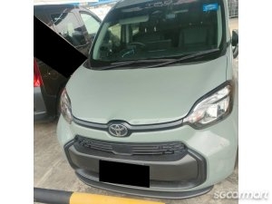 Toyota Sienta Hybrid 1.5A Standard thumbnail