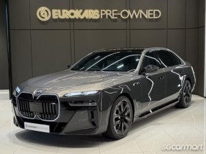 BMW i7 M70 Electric Individual xDrive thumbnail