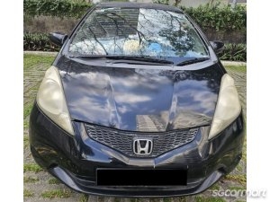 Honda Fit 1.3A G (COE till 04/2029) thumbnail