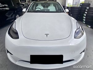 Tesla Model Y Electric RWD thumbnail