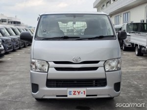 Toyota Hiace 3.0M thumbnail