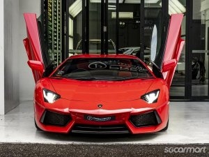 Lamborghini Aventador LP700-4 (COE till 03/2032) thumbnail