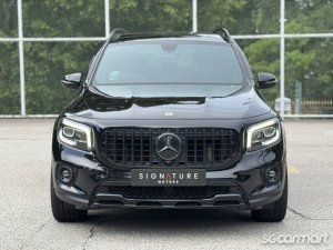 Mercedes-Benz GLB-Class GLB250 AMG Line Sport 4MATIC Premium Plus 7-Seater thumbnail