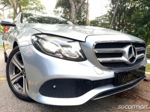 Mercedes-Benz E-Class E200 Avantgarde thumbnail