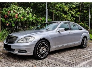 Mercedes-Benz S-Class S300L Sunroof (COE till 11/2030) thumbnail