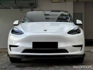 Tesla Model Y Electric RWD thumbnail