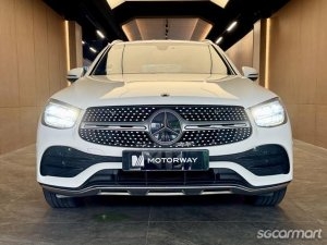 Mercedes-Benz GLC-Class GLC300 AMG Line 4MATIC thumbnail