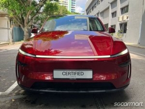 Tesla Model Y Electric Long Range AWD thumbnail