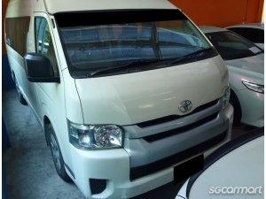 Toyota Hiace Commuter 2.8A High Roof thumbnail
