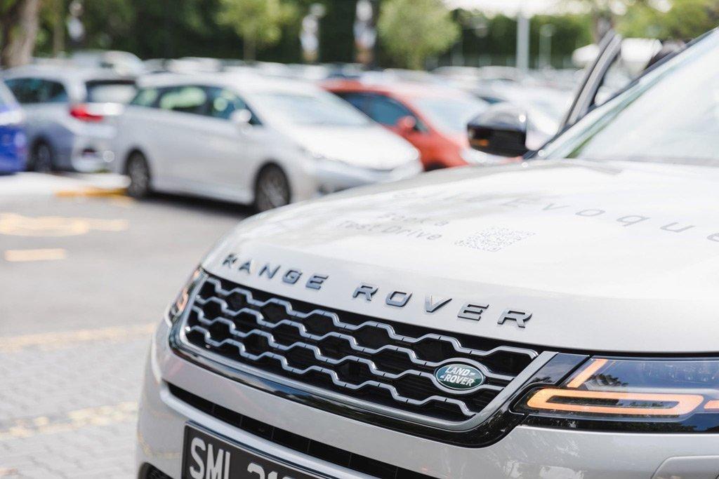 Land Rover hosts a series of activites at the Zoo to promote family ...