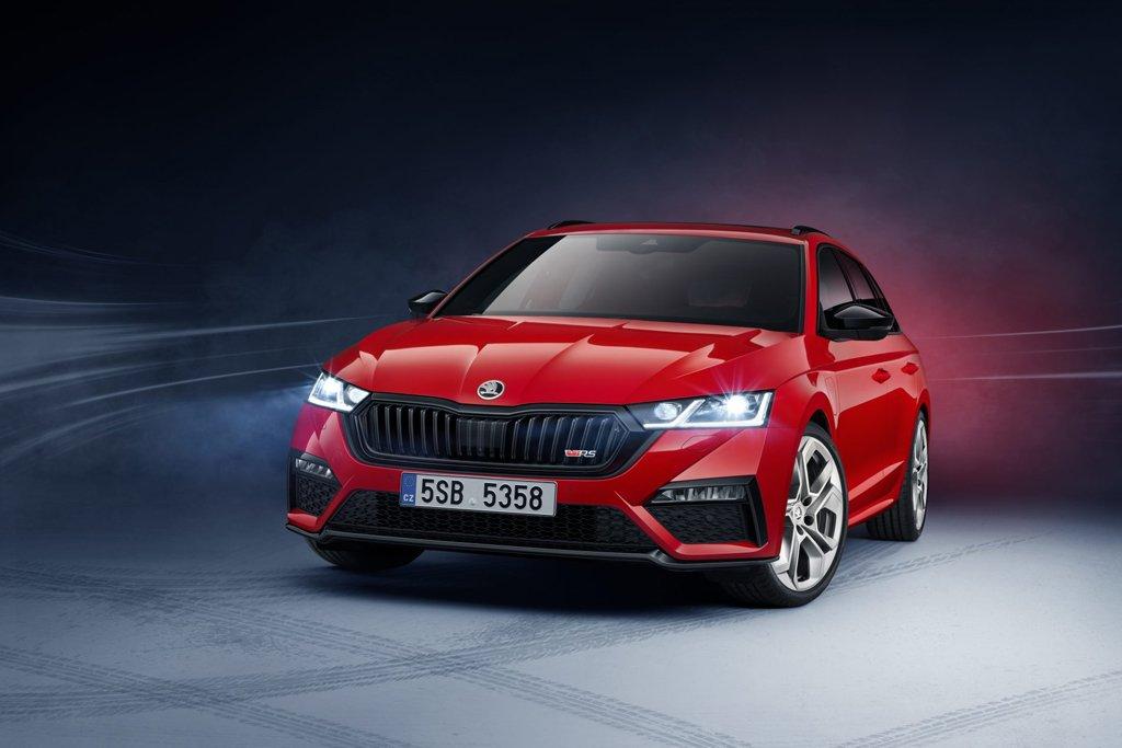 Skoda unveils its first RS plug-in hybrid - the Octavia RS iV - Sgcarmart