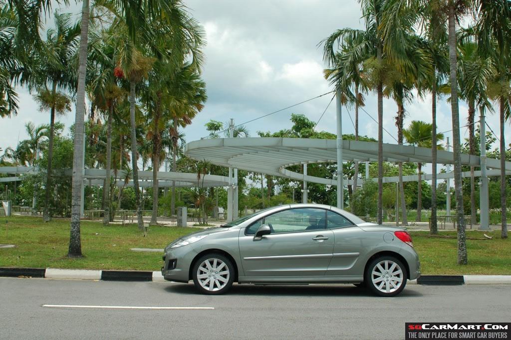 Peugeot 207CC Review - Drive