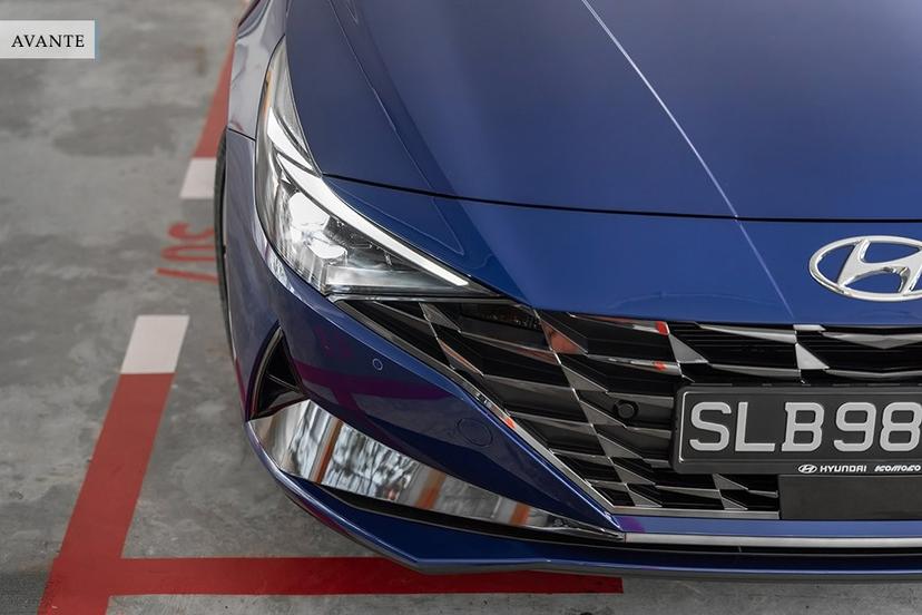 Hyundai Avante vs Mazda 3 Sedan vs Toyota Corolla Altis - Sgcarmart