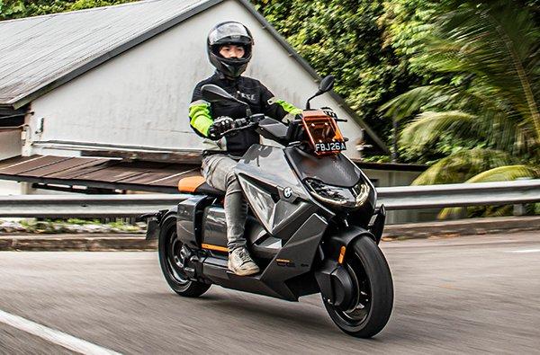 BMW CE 04 Review