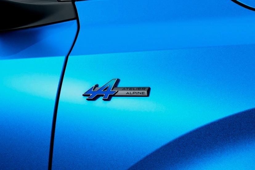 Renault unveils the high performance version of Rafale - Sgcarmart