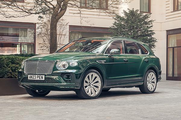 Peninsula London adds four Bentayga Hybrids to its fleet