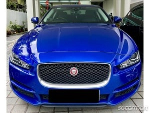 Jaguar XE 2.0A i4 thumbnail