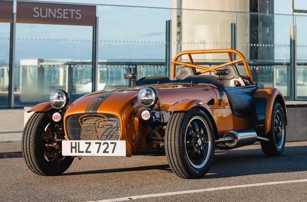 Caterham opens world's highest car pop-up store for the launch of the Seven 170