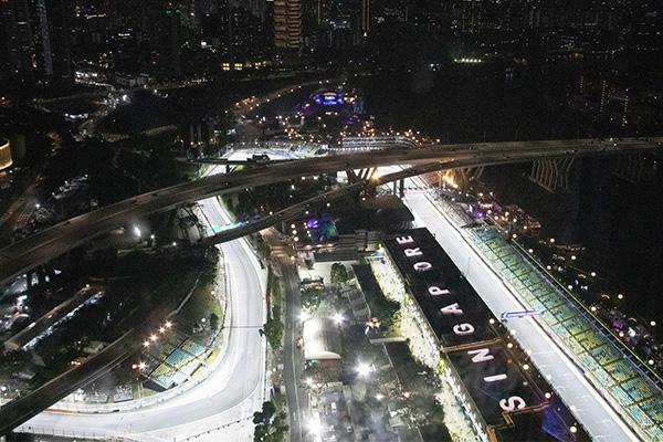Carlos Sainz clinches pole for Ferrari at 2023 Singapore GP
