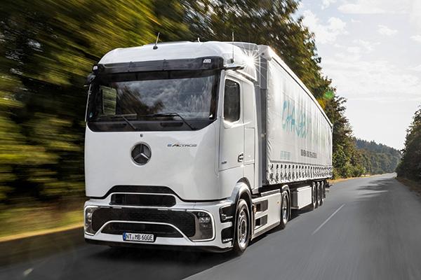 Mercedes reveals new eActros 600 electric long-haul truck
