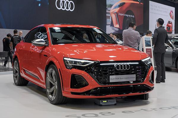 Audi showcases the SQ8 e-tron and Q4 e-tron at Suntec