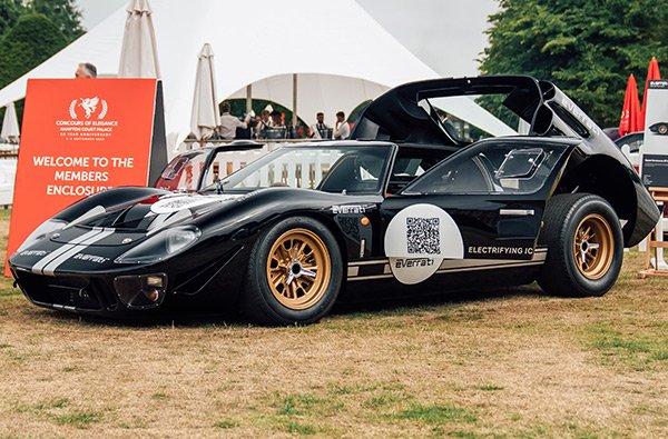 The fully electric, 800bhp Everrati GT40 makes public debut