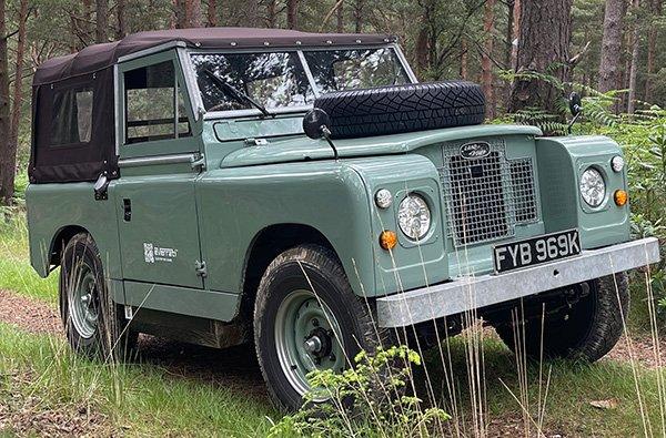 Everrati partners with Hobson Industries to electrify Land Rovers