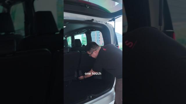 How to fold down the rear seats of the Toyota Noah Hybrid #toyota #noah #hybrid