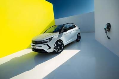 Vauxhall expands GSe lineup with the new Grandland GSe