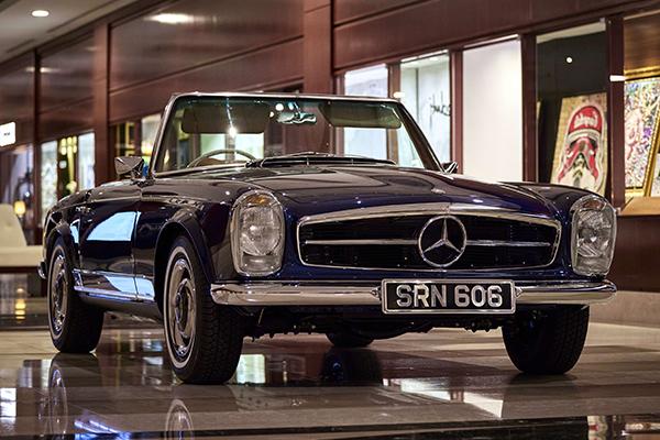 Everrati unveils electrified Mercedes-Benz SL 'Pagoda'