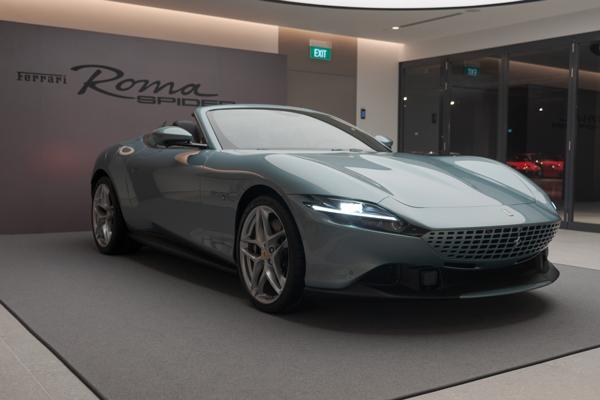 Ferrari Roma Spider cruises into Singapore