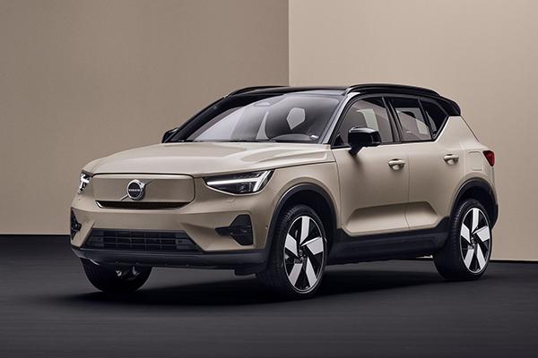 Volvo rolls out new Accident Ahead Alert safety feature