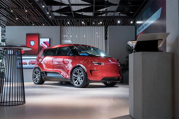 This is the Porsche Vision Renndienst: A Porsche... minibus?