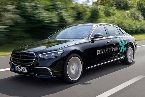Mercedes-Benz gains approval for Level 3 autonomous driving
