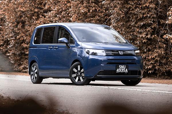 Honda Freed e:HEV HE7 Review