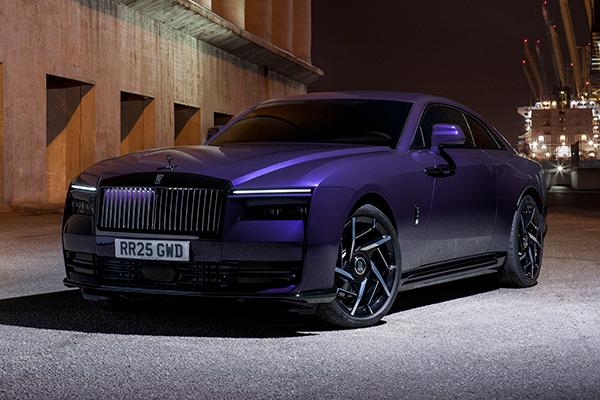 Rolls-Royce unveils the Black Badge Spectre