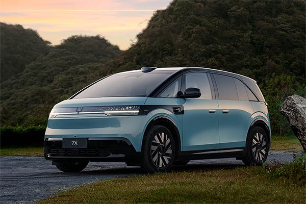 Zeekr 7X and MIX each net design award