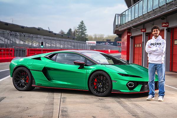 MotoGP champion Bagnaia experiences the new Temerario HPEV